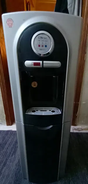 مبرد مياه للبيع بحاله ممتازة