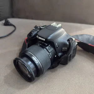 كانون 600D