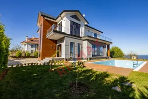 250 m2 5 Bedrooms Villa for Sale in Trabzon Ortahisar