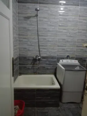 شقه سوبر لوكس مفروشه فرش نظيف لل
