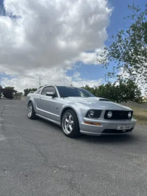Ford Mustang GT 2005