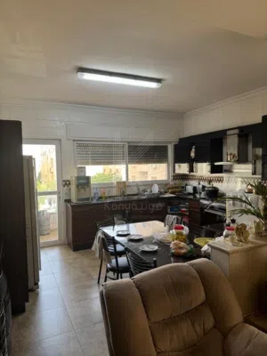 209 m2 3 Bedrooms Apartments for Sale in Amman Al-Shabah