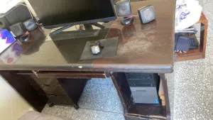 مكتب كبير خشب