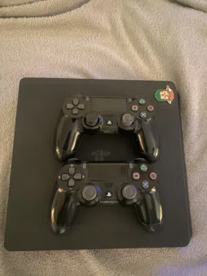 بلايستيشن فور ps4 مع ألعاب التفاصيل بالوصف