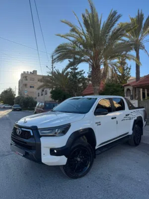 Used Toyota Hilux in Amman
