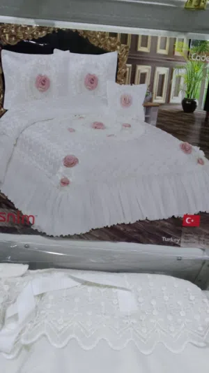 فرشة بيضاء للعرسان