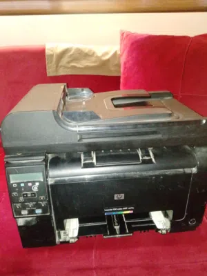 طابعه hp ليزر ملون للبيع