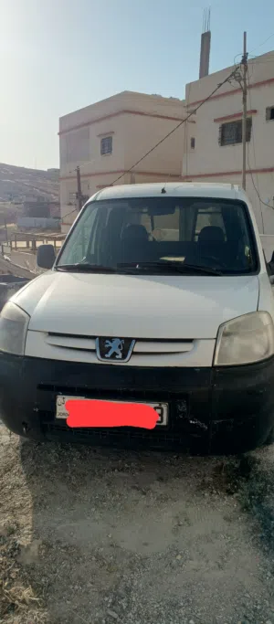 بيجو بارتنر فان 2011 مرخص حبه بلاده