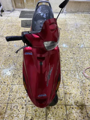 دراجة فراشة نظيفة جداً ماشيه قليل بالة ومحرك مكفول