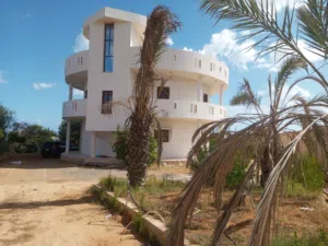 حوش للايجار دورين