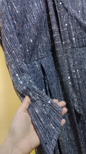 فستان للبيع المستعجل الي يريد وجاد يتواصل