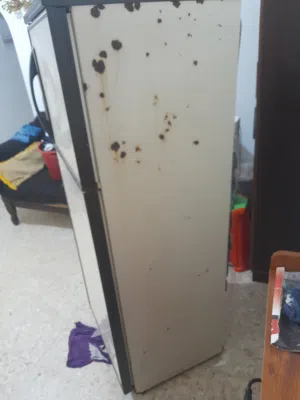 ثلاثه هيتاشي للبيع شغاله 100% مافيها اشي