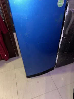 ثلاجه للبيع