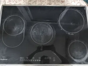 غاز اريستون كهربائي .Built-in gas cooktop