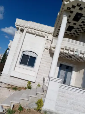 4 Bedrooms . 4 Bathrooms . 350 m20