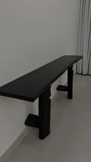 كونسول وطاولة جميلات جداً وجدد