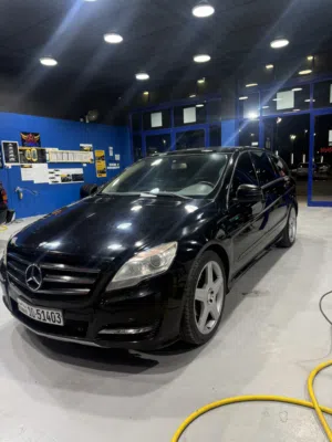 Used Mercedes Benz R-Class in Kuwait City