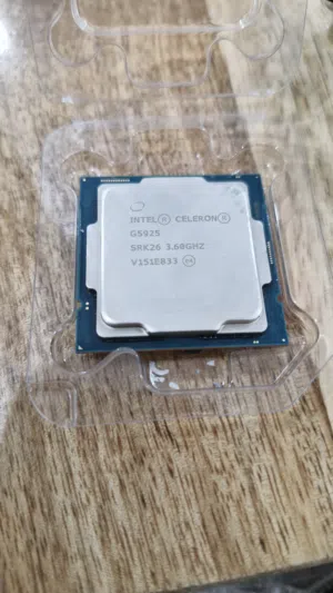 Intel Celeron G5925 with cooler and thermal paste