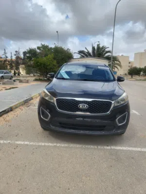 Used Kia Sorento in Tripoli