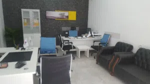 مدرسة للإيجار ( مبنى مدرسي ممتاز ) .