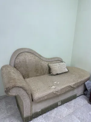 أريكة بحاله جيدة