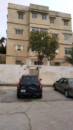 عماره 4 شقق 4طوابق في جبل الاشرفيه/حي الارمن للبيع بسعر مغري