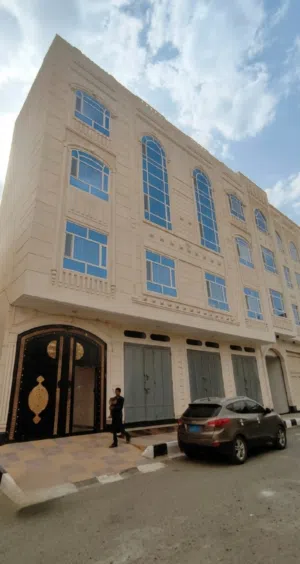 5+ floors . 35552 m2 . Agent1
