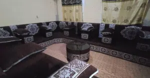 مجلس ضغط وصابي مستخدم نظيف 12 متر نقشه إسلامي ب 160 الف نهايه