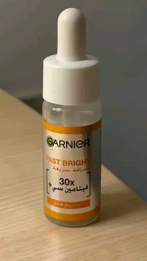 اذا تريدين نضاره والمعه وكل يسالج عليه استخدمي حبي  مرطب +غسول +مقشر من كوزمو لجسم  +مقشر لوجه