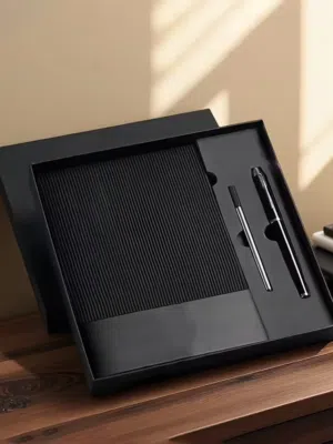 كتب نظيفة – الاسم يُكتب عليها