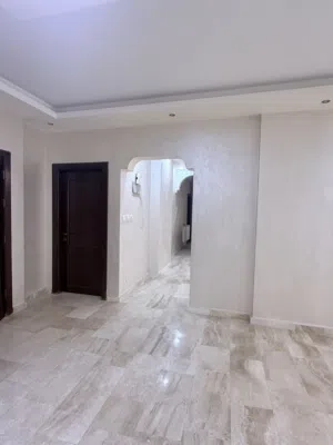 215 m2 3 Bedrooms Apartments for Sale in Amman Al-Shabah