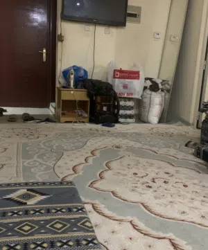 مطلوب فرد لمشاركة سكن في الفروانية