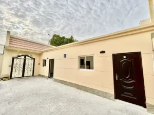 استوديو مدخل خاص مفروش فرش كامل اول ساكن للايجار بمنطقه ربدان (بين الجسرين)