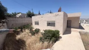 270 m2 3 Bedrooms Villa for Sale in Amman Um al Basateen
