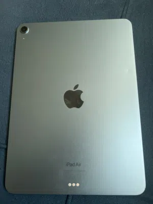 ايباد Air 5 للبيع