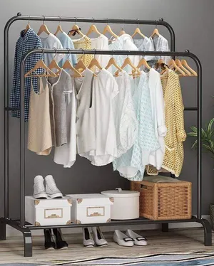 ستاند تعليق الملابس ارتفاع متر  و نص 150 سم بشكل انيق المعدني  بعجلات