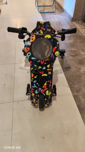 سكوتر كهربائي درفت بقوة 36 فولت الحجم  الكبير شغال 100٪ اضاءة بلوتوث شاحن ومفتاحين Scooter