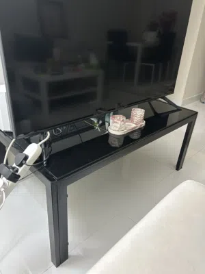 Tv table glass metal