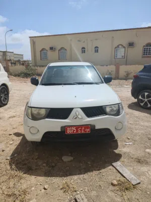 ميتسوبيشي بيك اب L200