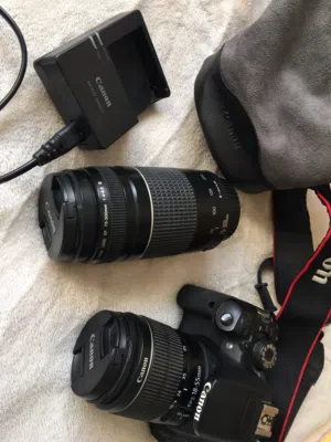 Canon EOS 700D Camera + 2 Lenses  كاميرا كانون مع عدستين