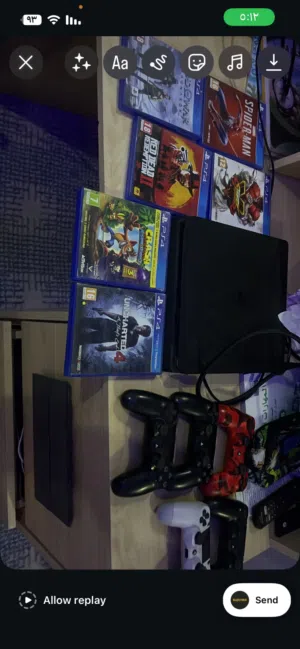 Ps4 slim مستعمل مع ثلاث يدات اصليات