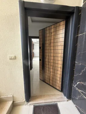 شقه طابق 2 فني جنوبي غربي