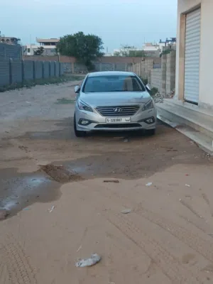 سوناتا 2015 سيارة بحالة ممتاز استيراد كوري
