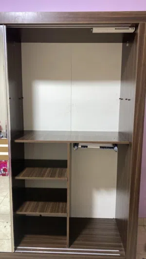 خزانة مستعملة