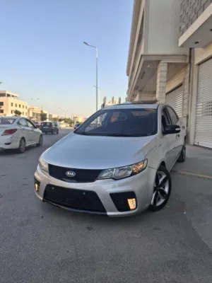 كيا سيراتو  جمرك استراد كوريا   محرك 16     ماشيه 159 اصلي   + زيت وفلتر مغير توا 5W30 كانبيو اتومات