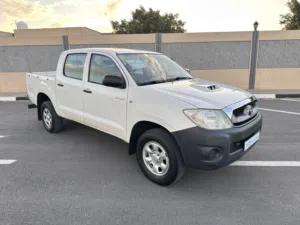 Toyota . Hilux . 2010 . New2