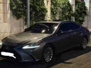 Used Lexus ES in Ramtha
