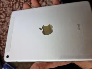 Apple iPad Mini 4 128 GB in Irbid