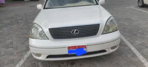 LEXUS LS 430  8 CYLINDER WHITE COLOR IN GOOD CONDITION FOR SLAE IN AJMAN
