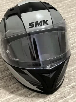 Full face smk helmet 250 aed negotiatable